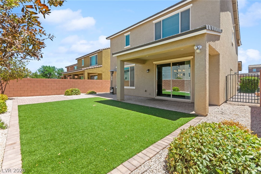 8106 Diggy Avenue Las Vegas NV 89113