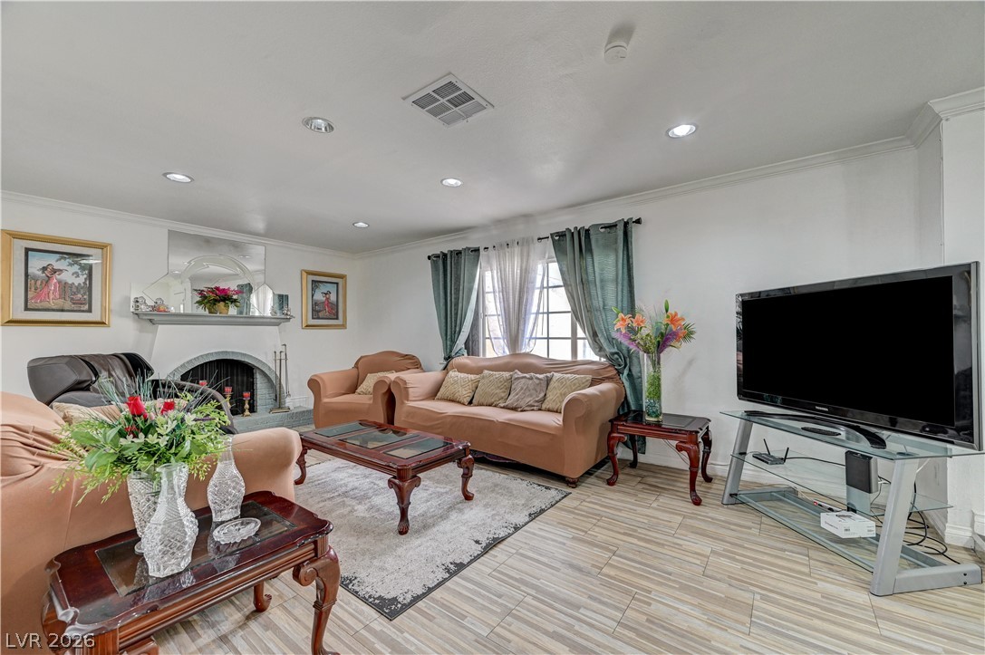 4445 Palencia Avenue Las Vegas NV 89121