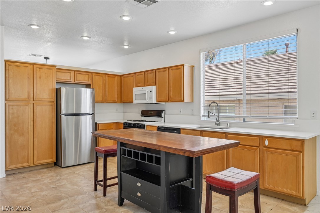 10669 Oak Crest Avenue Las Vegas NV 89144