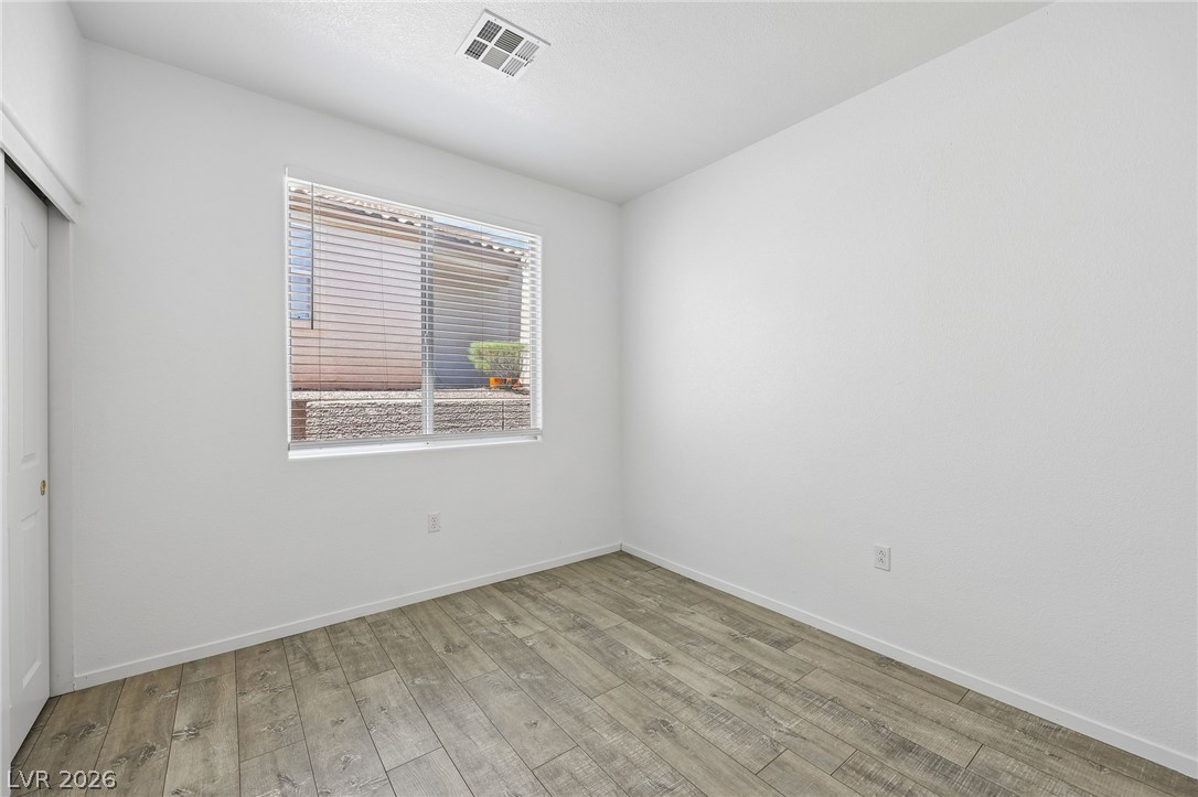 10669 Oak Crest Avenue Las Vegas NV 89144