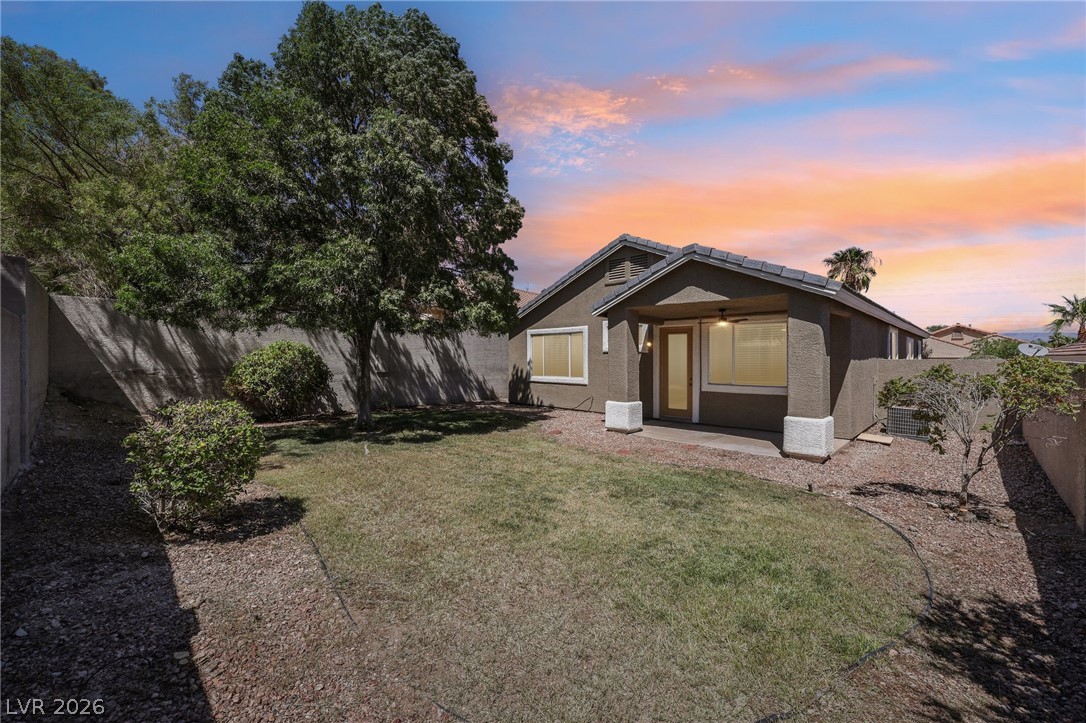 10669 Oak Crest Avenue Las Vegas NV 89144