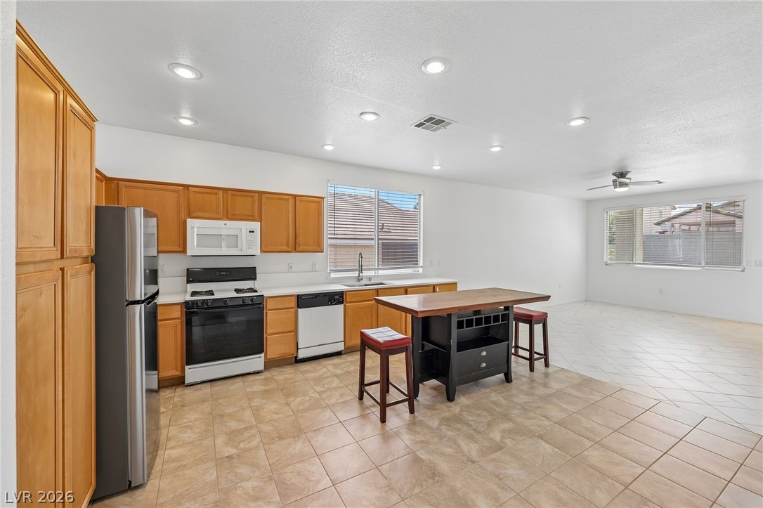 10669 Oak Crest Avenue Las Vegas NV 89144