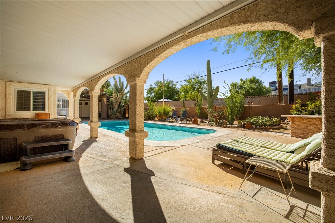 1823 Valley Drive Las Vegas NV 89108