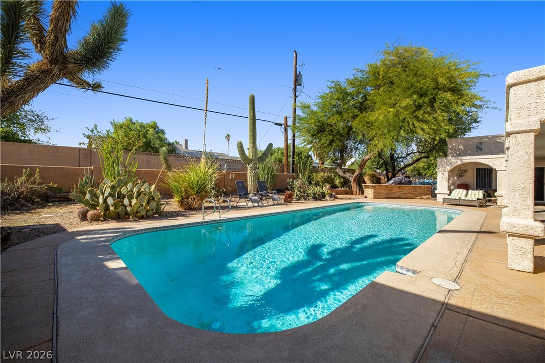 1823 Valley Drive Las Vegas NV 89108