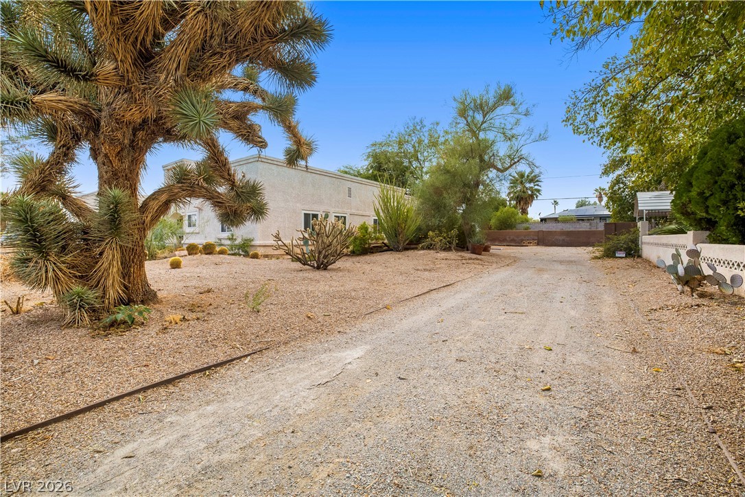 1823 Valley Drive Las Vegas NV 89108