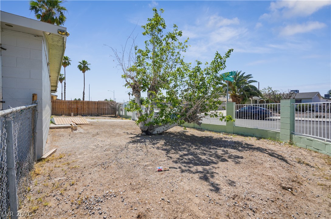 1212 Eleanor Avenue Las Vegas NV 89106