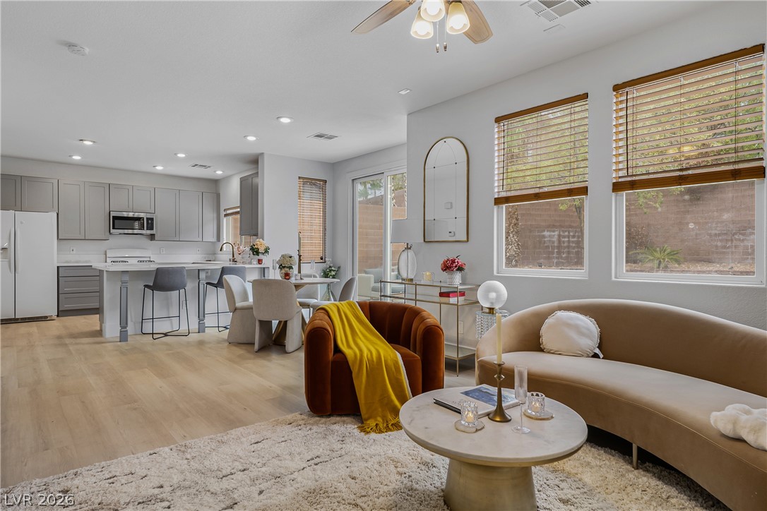 537 Lacabana Beach Drive Las Vegas NV 89138