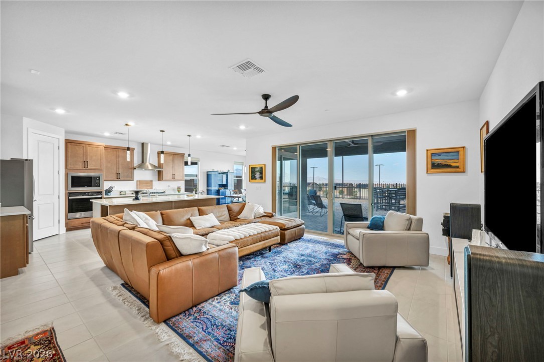 6424 Belgrossa Bend Street Las Vegas NV 89166