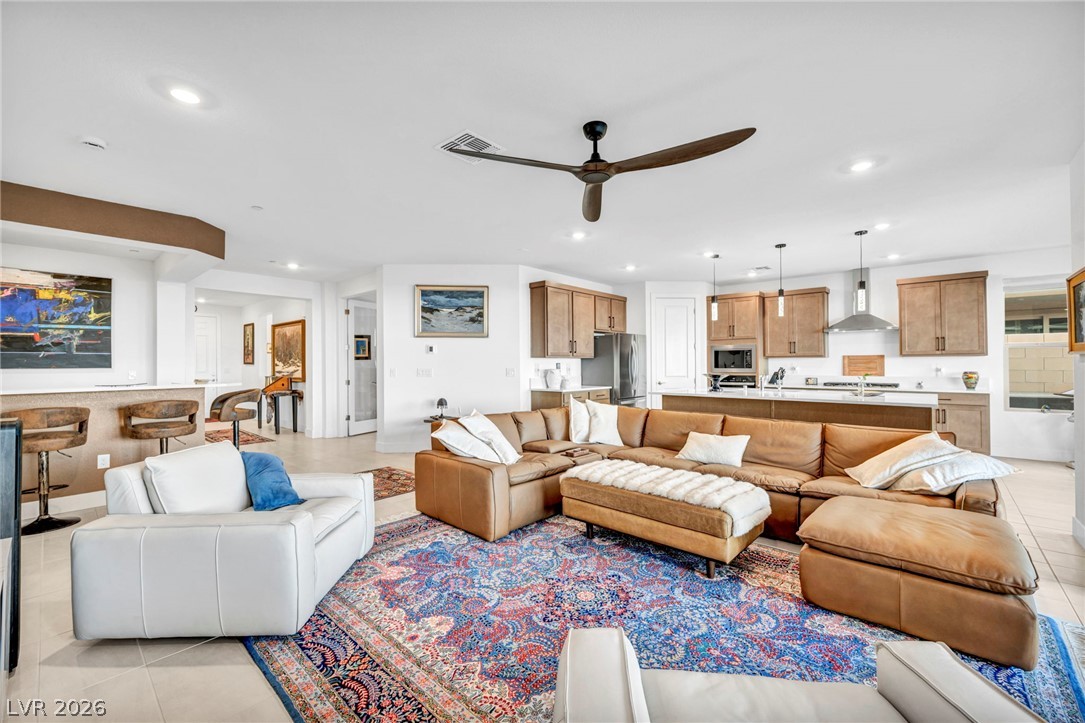 6424 Belgrossa Bend Street Las Vegas NV 89166