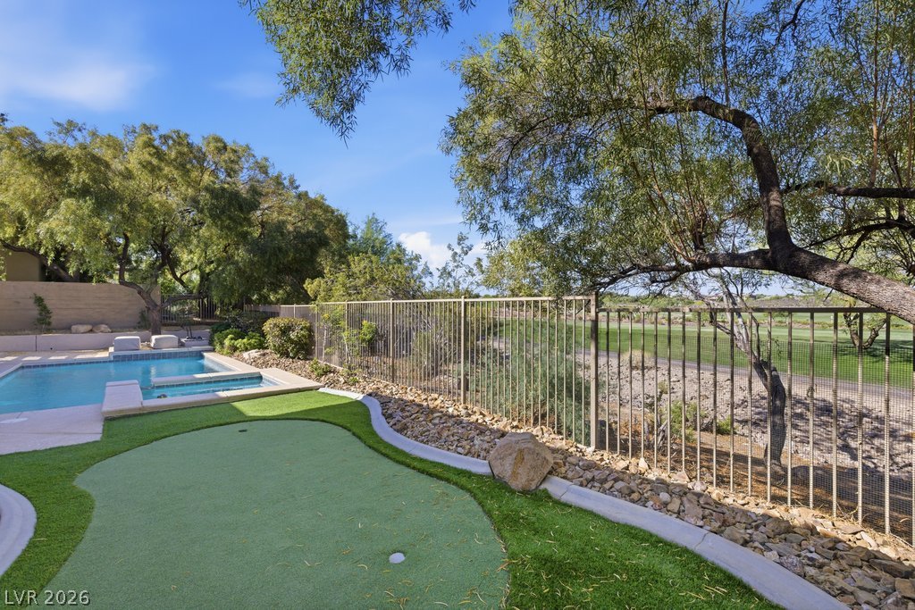 15 Clear Crossing Trail Henderson NV 89052