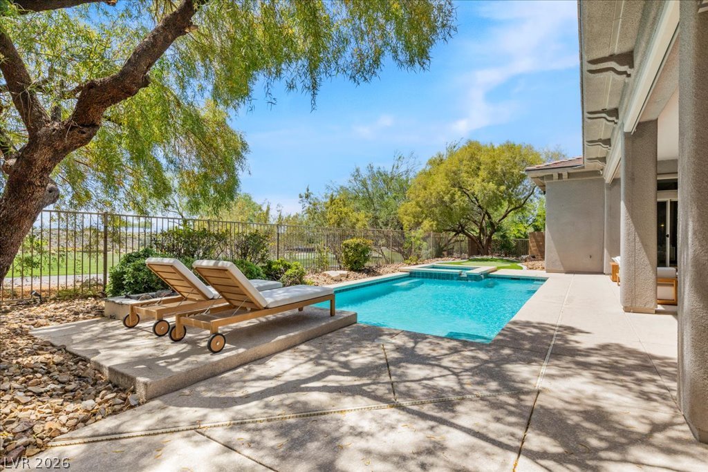 15 Clear Crossing Trail Henderson NV 89052