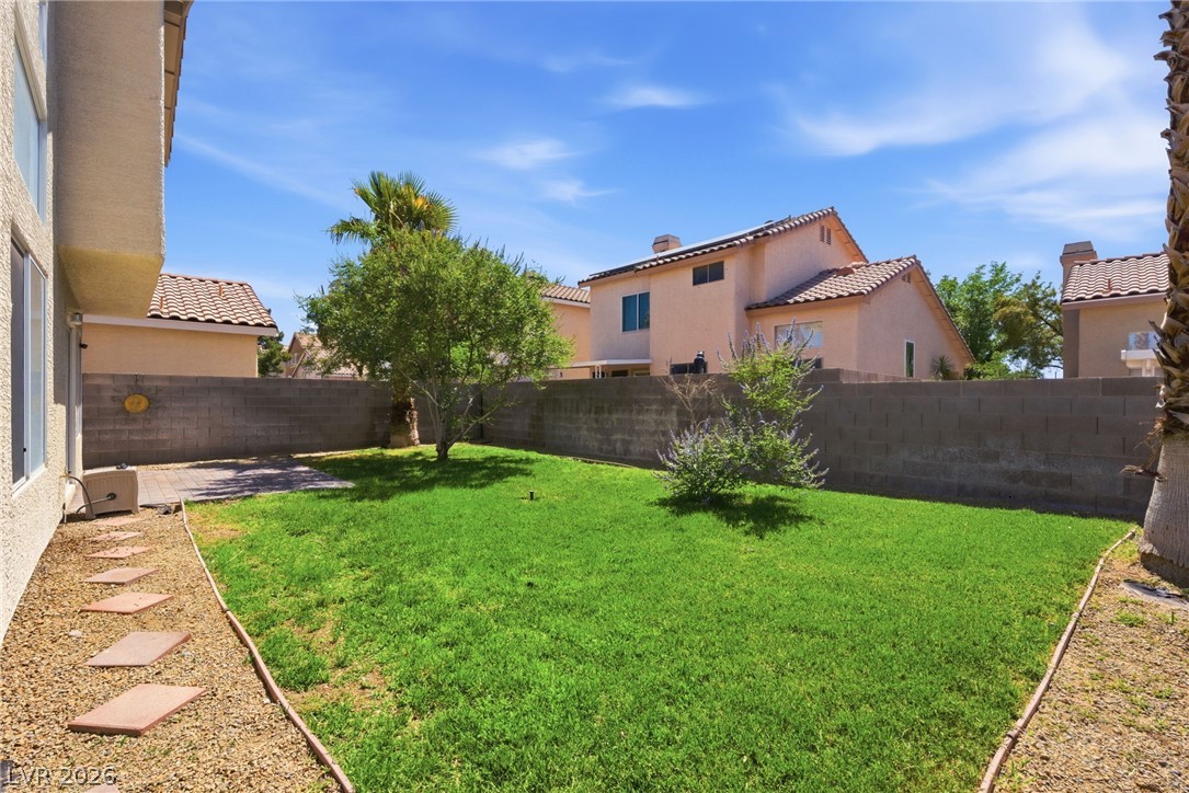 35 Avenida Arenas Henderson NV 89074