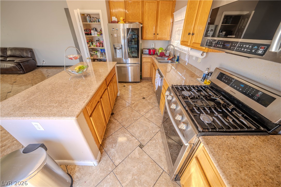 6074 Darnley Street North Las Vegas NV 89081