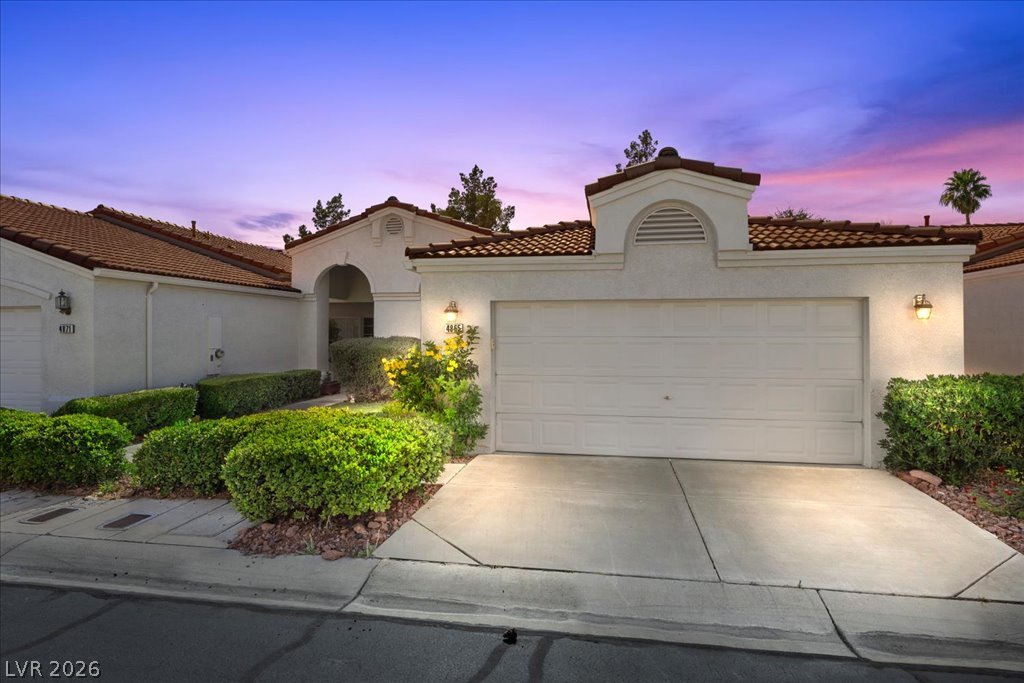 4865 Cliff Crest Street Las Vegas NV 89147