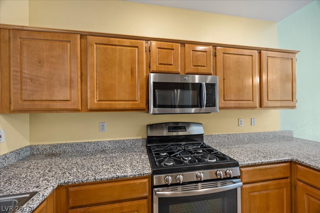 4865 Cliff Crest Street Las Vegas NV 89147
