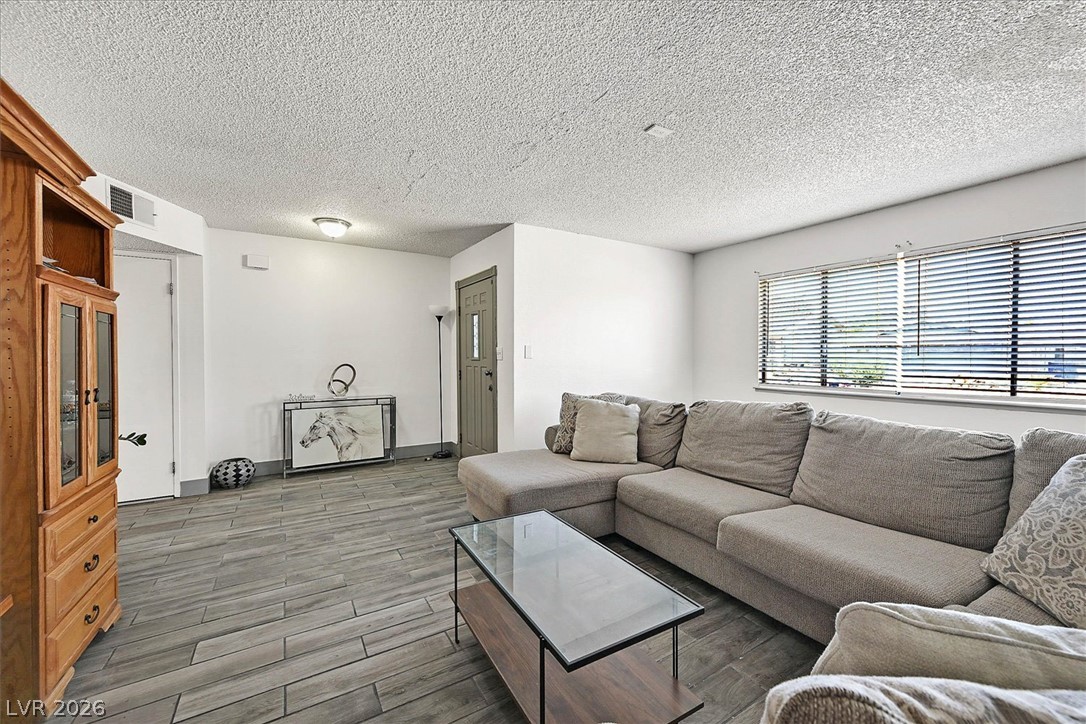 4301 El Esteban Way Las Vegas NV 89121