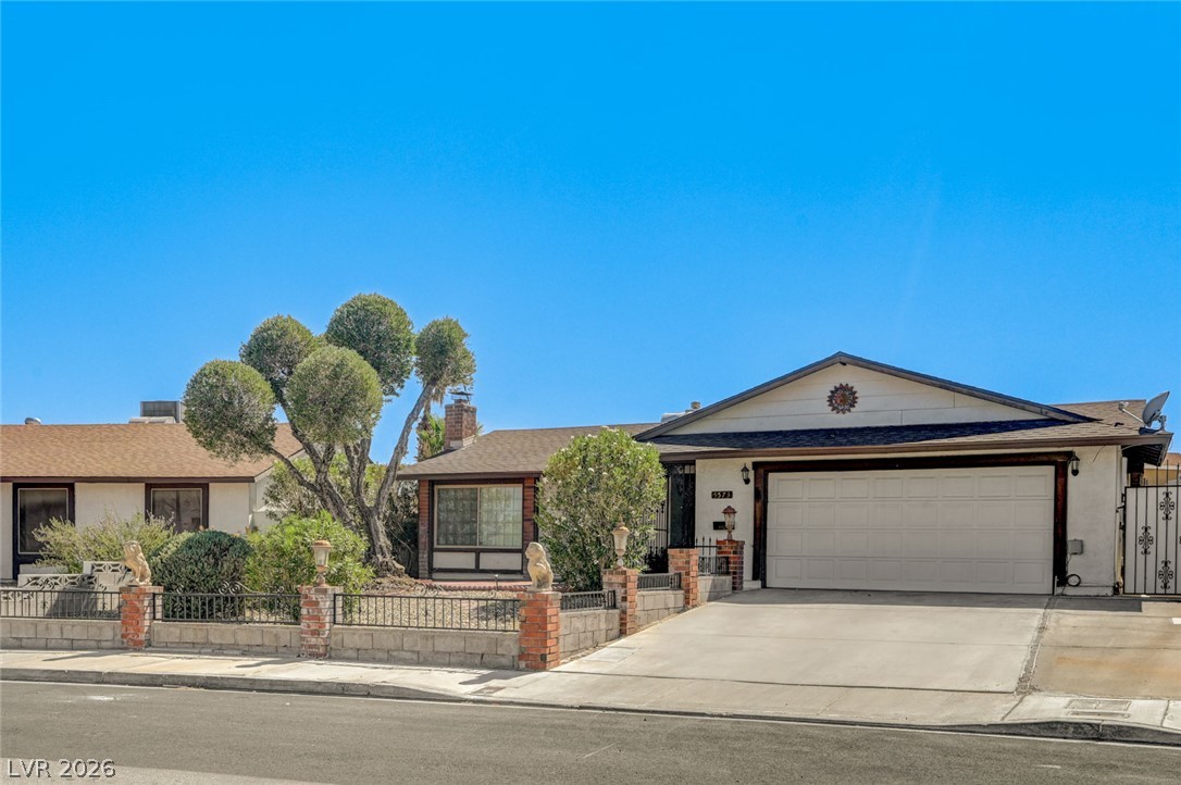 3573 Moraga Drive Las Vegas NV 89103