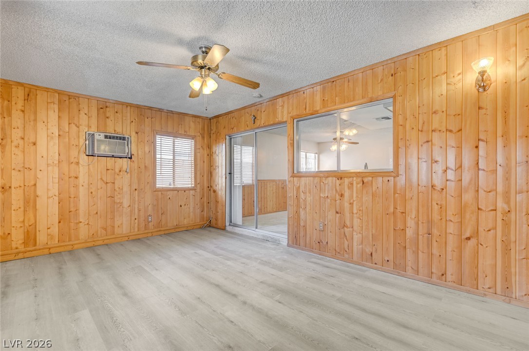 3573 Moraga Drive Las Vegas NV 89103