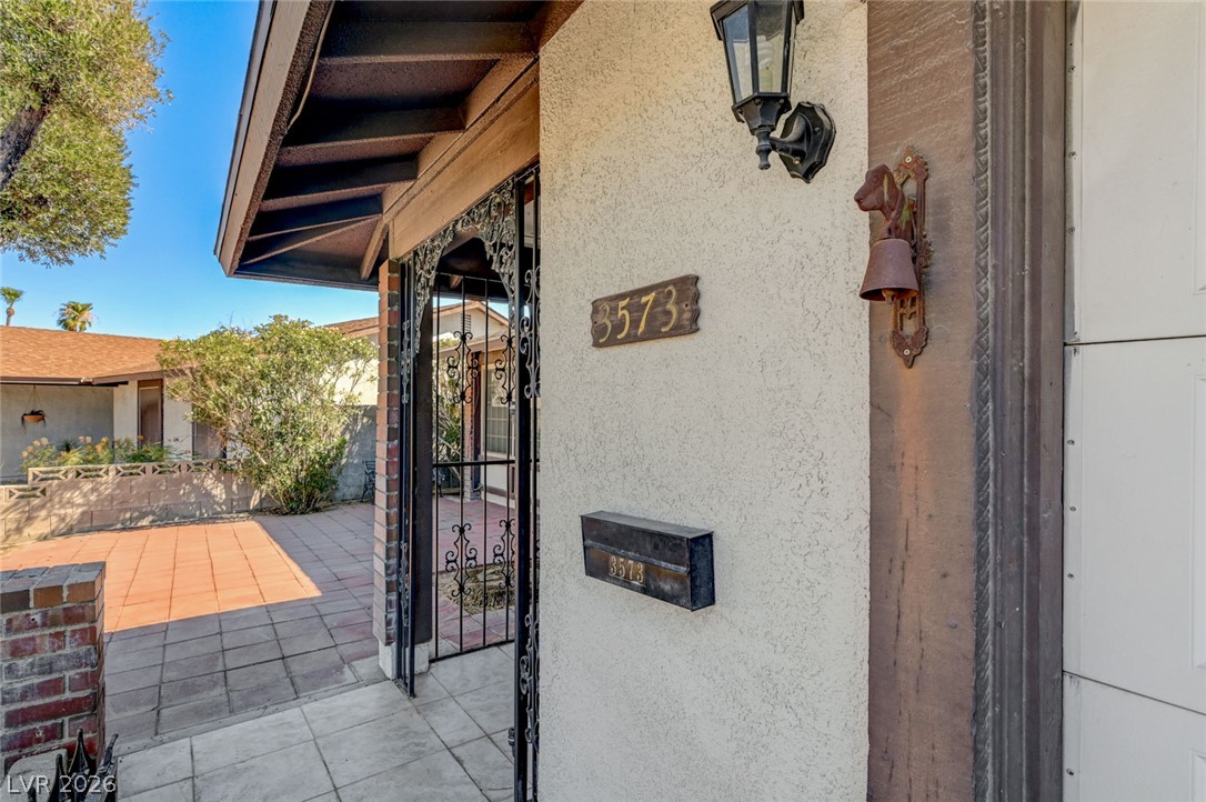 3573 Moraga Drive Las Vegas NV 89103