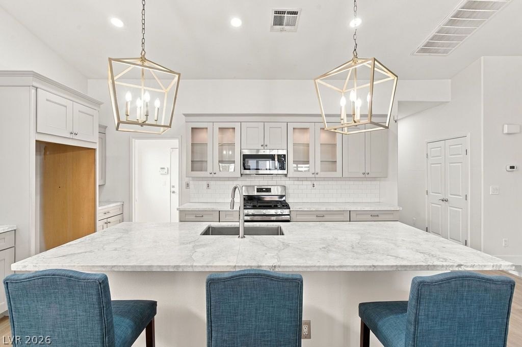 9174 Weeping Hollow Avenue Las Vegas NV 89178