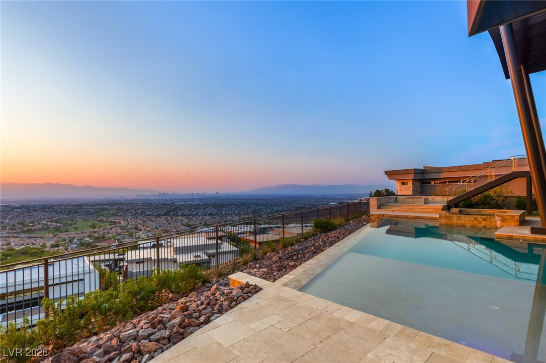 11 Rockstream Drive Henderson NV 89012