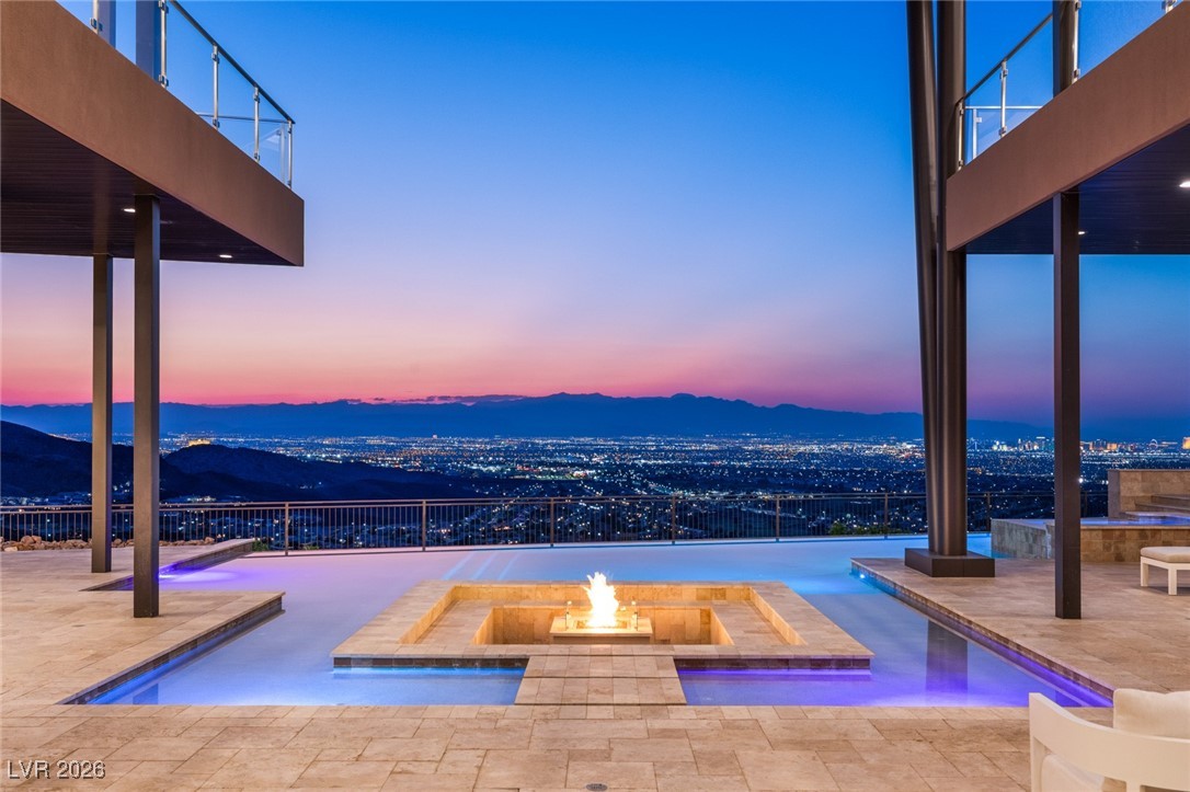 11 Rockstream Drive Henderson NV 89012