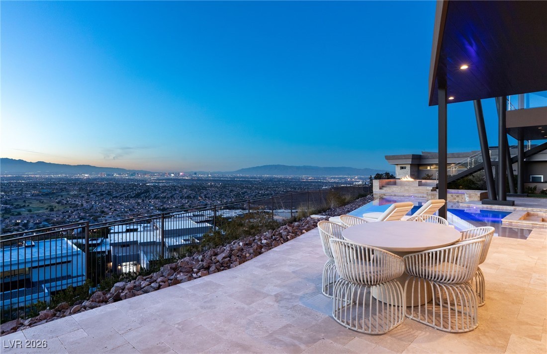 11 Rockstream Drive Henderson NV 89012