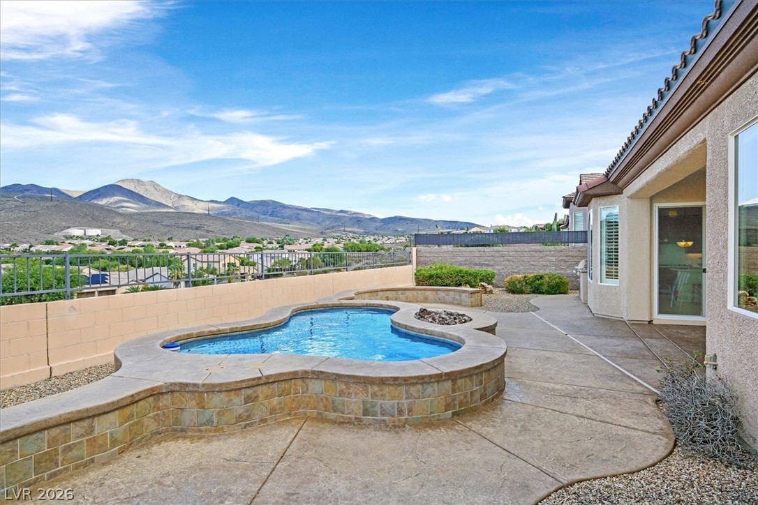 2058 Fountain City Street Henderson NV 89052