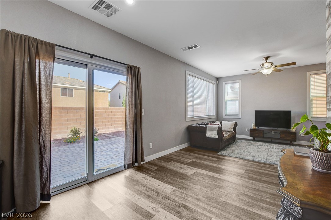 10202 Deep Glen Street Las Vegas NV 89178