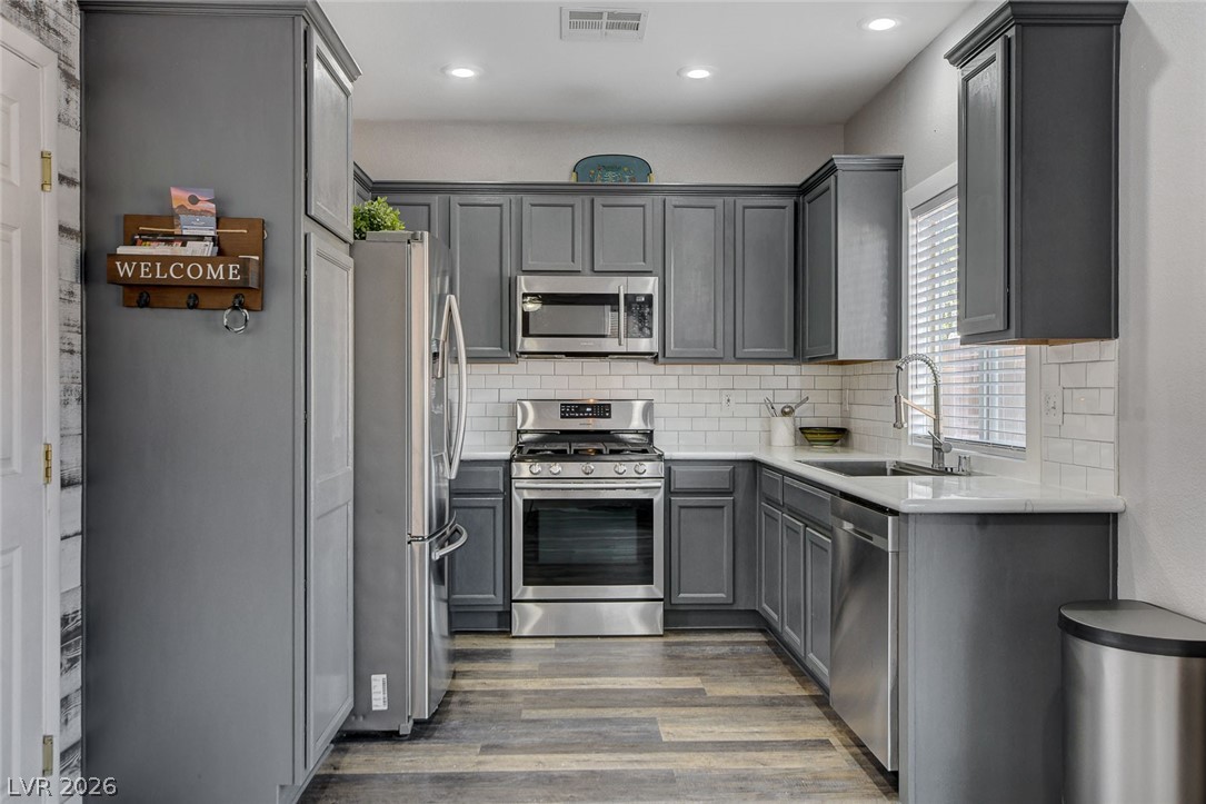 10202 Deep Glen Street Las Vegas NV 89178
