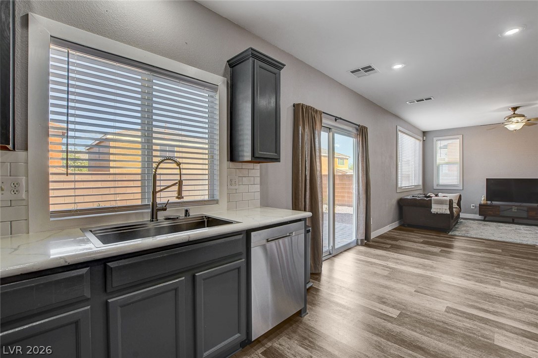 10202 Deep Glen Street Las Vegas NV 89178