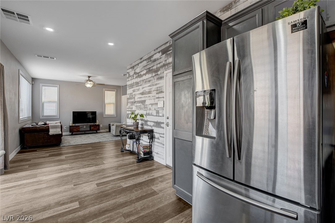 10202 Deep Glen Street Las Vegas NV 89178