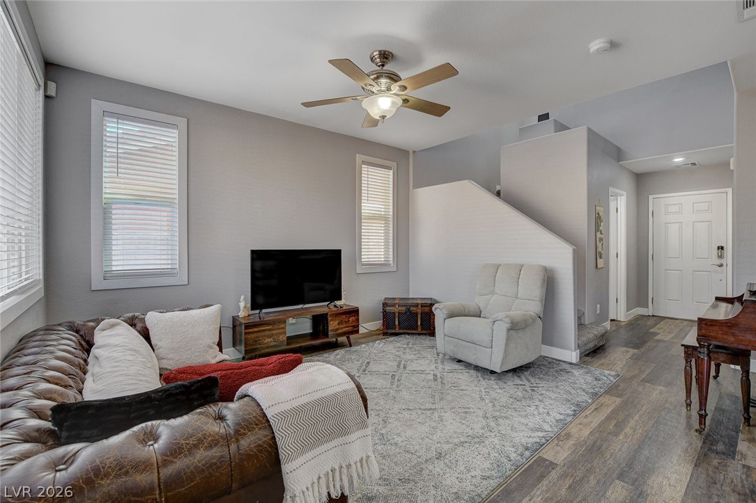 10202 Deep Glen Street Las Vegas NV 89178