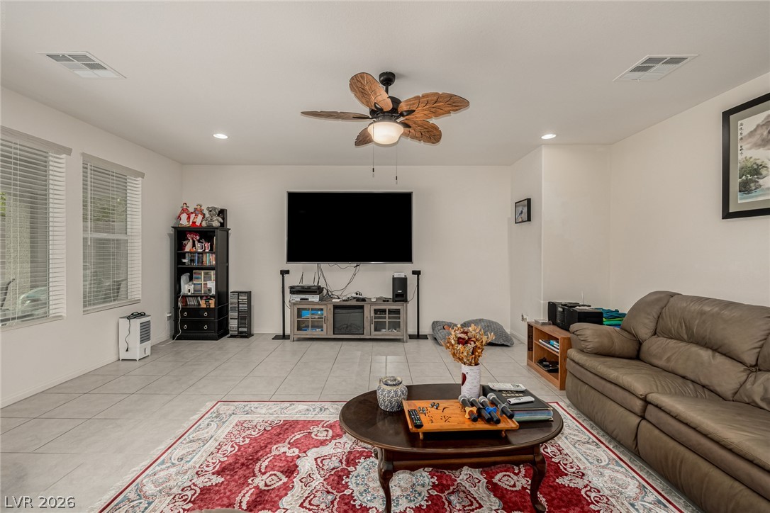 4643 Eagle Nest Peak Street Las Vegas NV 89129