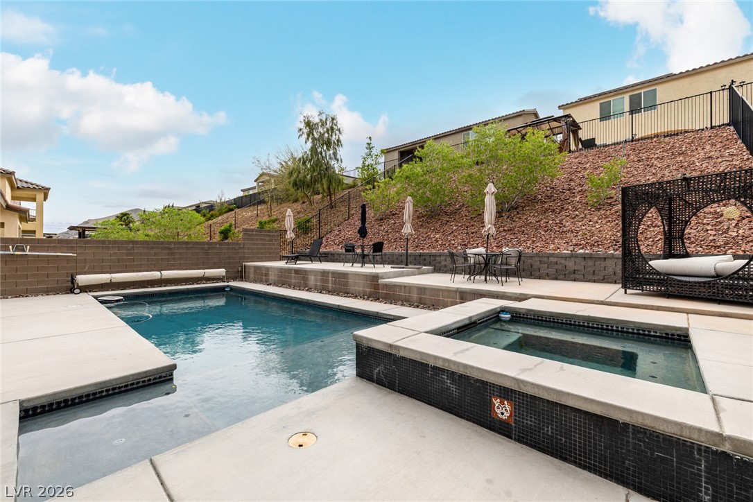 4643 Eagle Nest Peak Street Las Vegas NV 89129