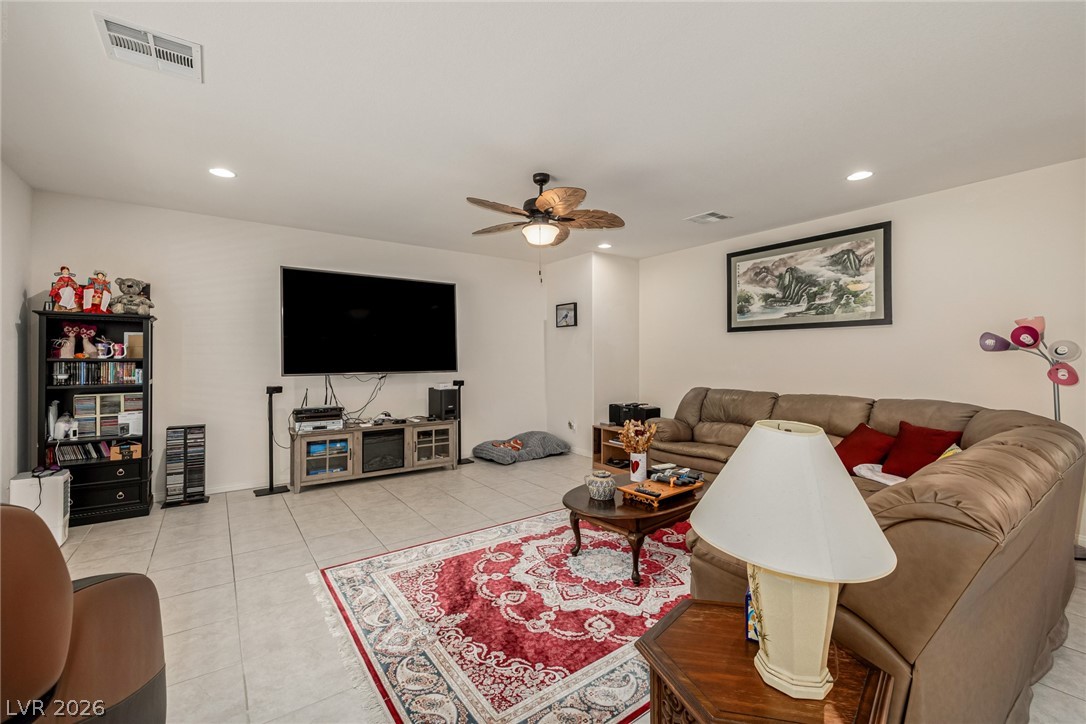 4643 Eagle Nest Peak Street Las Vegas NV 89129