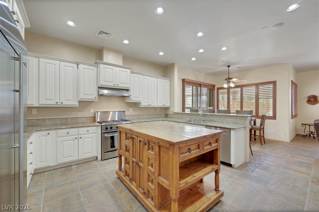 651 Du Fort Avenue Henderson NV 89002