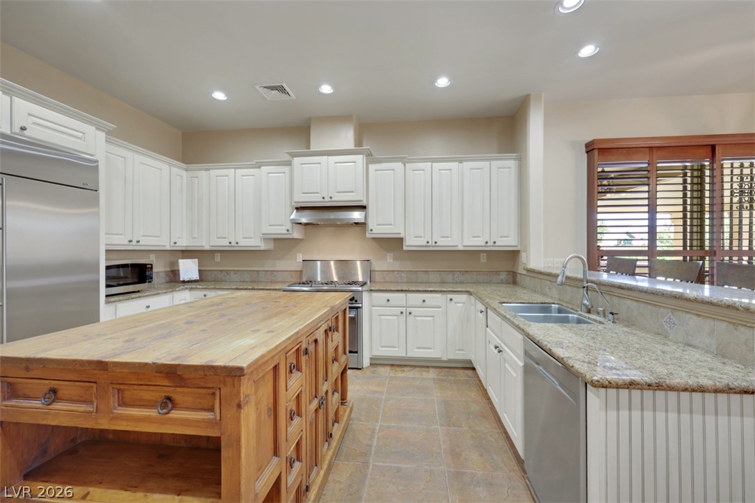 651 Du Fort Avenue Henderson NV 89002