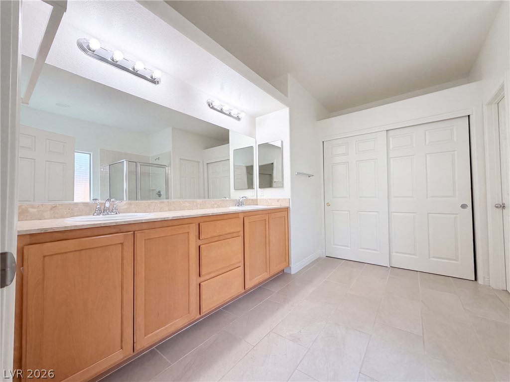 6733 Barrington Hills Street Las Vegas NV 89149