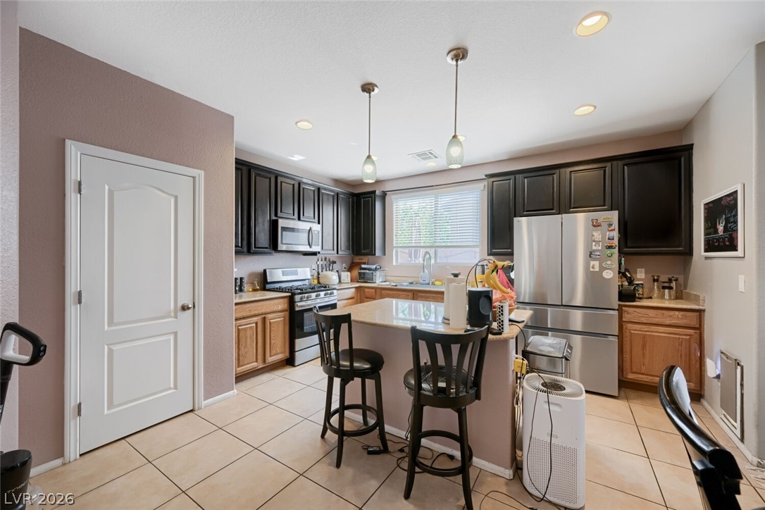 7242 Regent Pond Street Las Vegas NV 89166