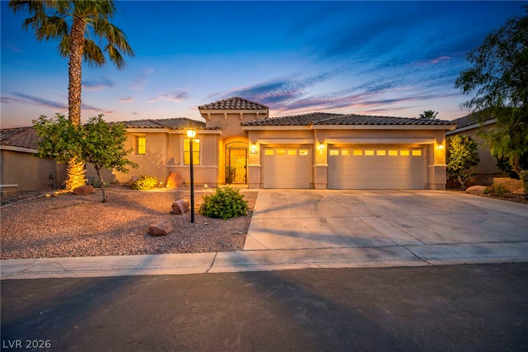 8213 Weeping Springs Avenue Las Vegas NV 89131