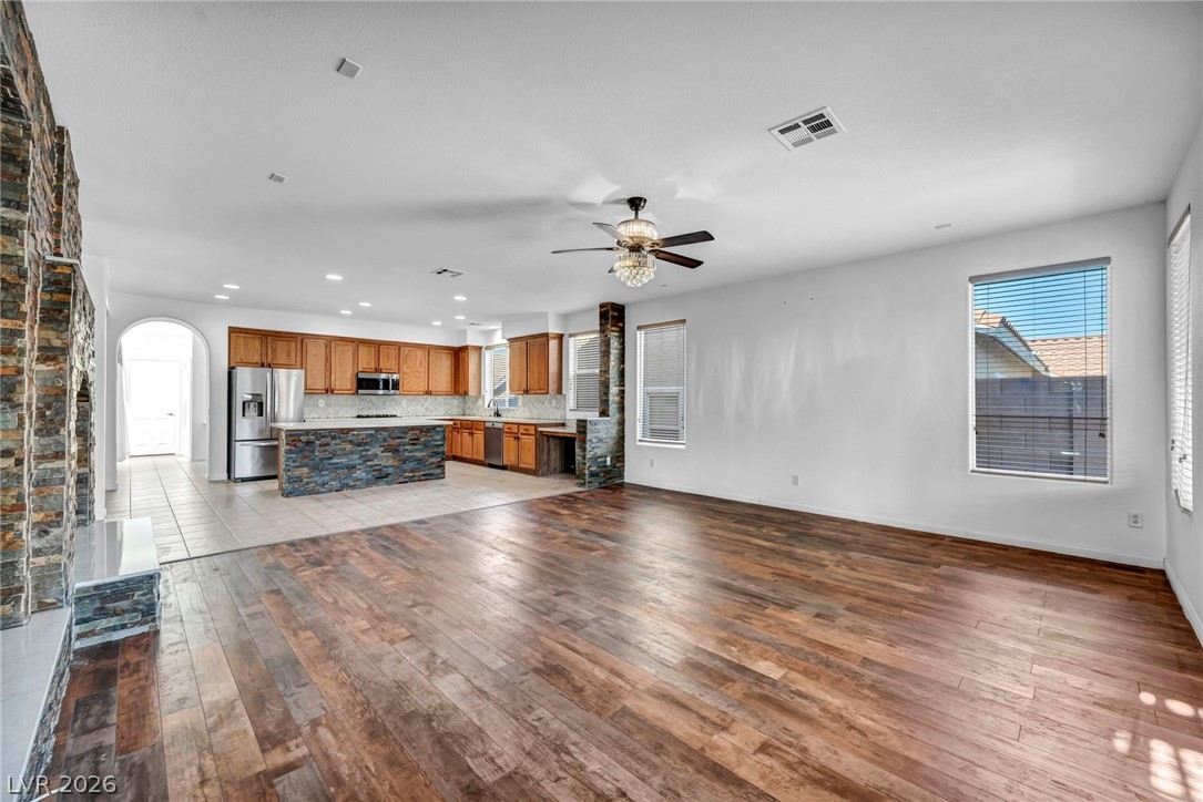 8213 Weeping Springs Avenue Las Vegas NV 89131