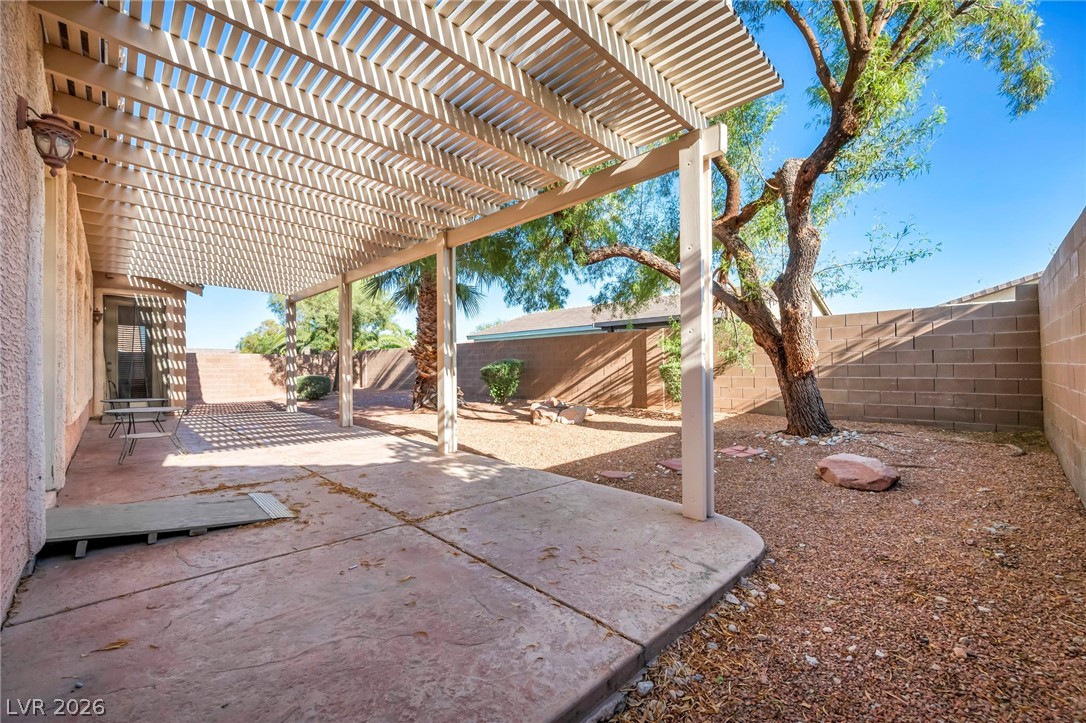 8213 Weeping Springs Avenue Las Vegas NV 89131