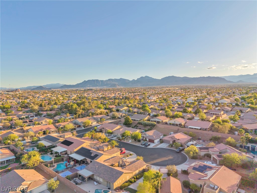 8213 Weeping Springs Avenue Las Vegas NV 89131