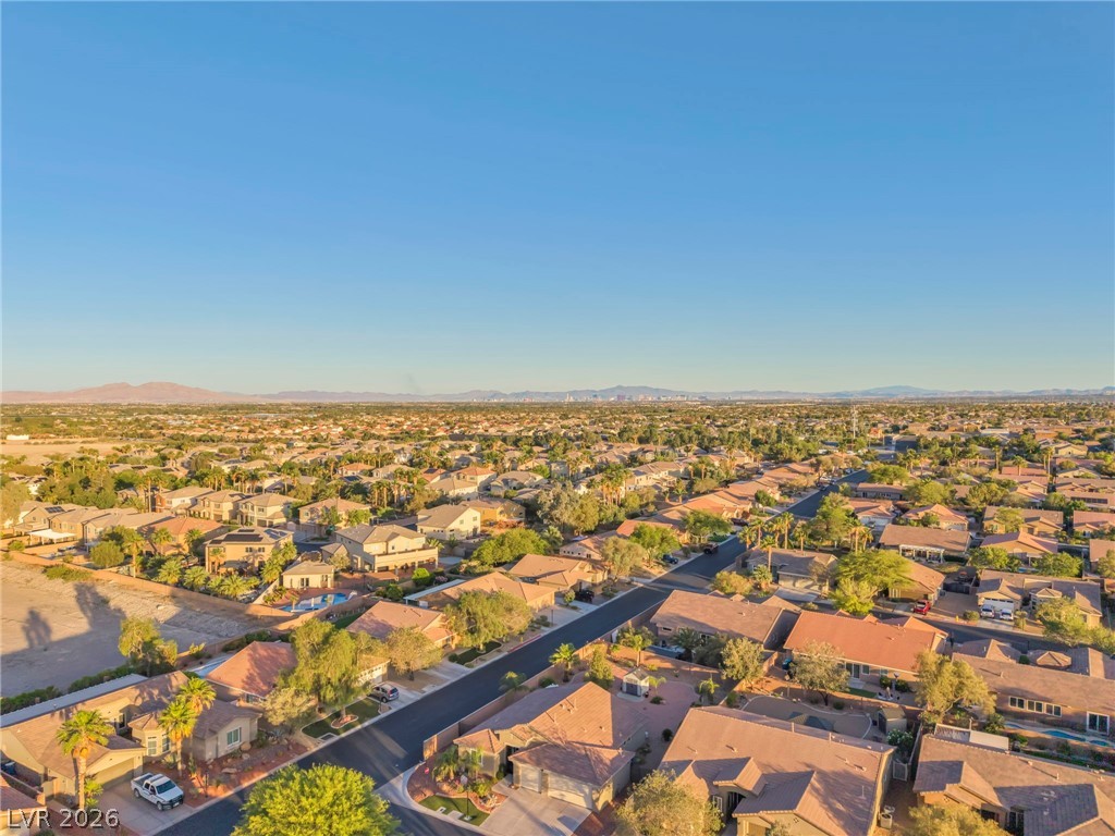 8213 Weeping Springs Avenue Las Vegas NV 89131