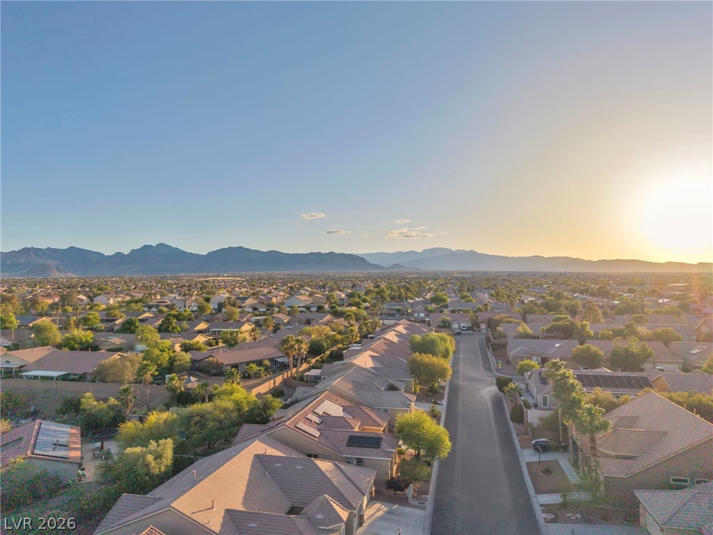 8213 Weeping Springs Avenue Las Vegas NV 89131