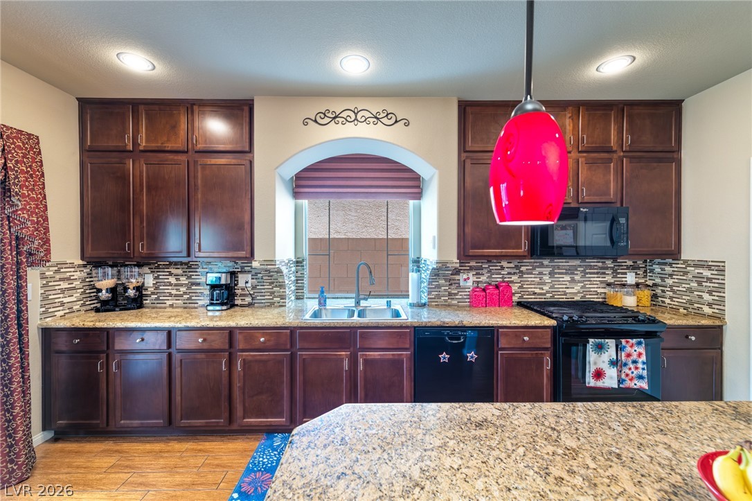 9771 Panther Hollow Street Las Vegas NV 89141
