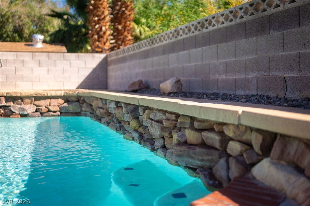 6205 Vista Verde Las Vegas NV 89146