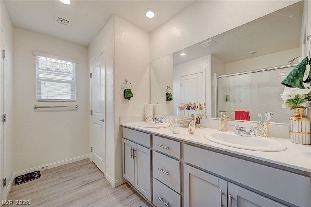 9946 Indigo Cliffs Street Las Vegas NV 89141