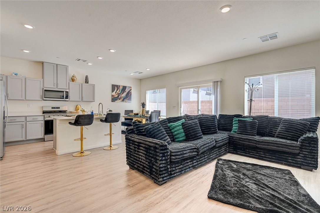 9946 Indigo Cliffs Street Las Vegas NV 89141